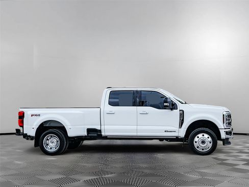 Used 2026 Ford F450 Lariat w/ FX4 Off-Road Package AWD/4WD image 5