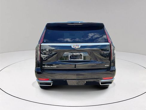 Used 2023 Cadillac Escalade Luxury image 5