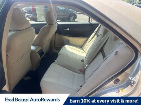 Used 2013 Toyota Camry LE FWD image 9
