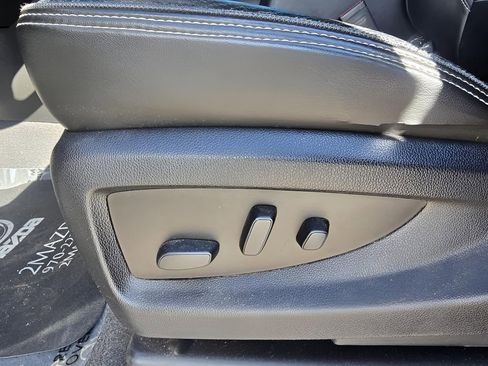 Used 2019 GMC Yukon XL Denali w/ Denali Ultimate Package AWD/4WD image 15