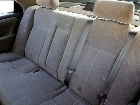 Used 1997 Toyota Camry CE image 8