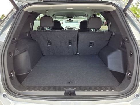 Certified 2024 Chevrolet Equinox LT FWD image 10