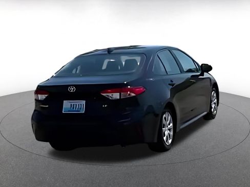 Used 2025 Toyota Corolla LE FWD image 7