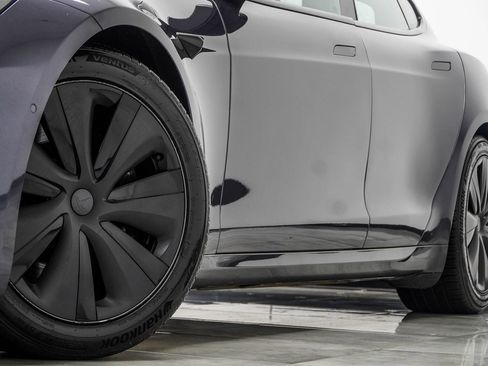 Used 2022 Tesla Model S AWD/4WD image 3