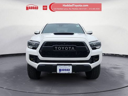 Used 2023 Toyota Tacoma TRD Pro AWD/4WD image 9