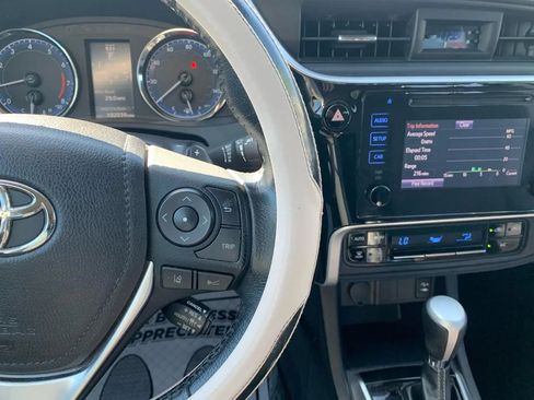 Used 2019 Toyota Corolla SE FWD image 14