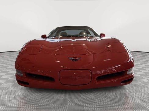 Used 2002 Chevrolet Corvette Coupe RWD image 19