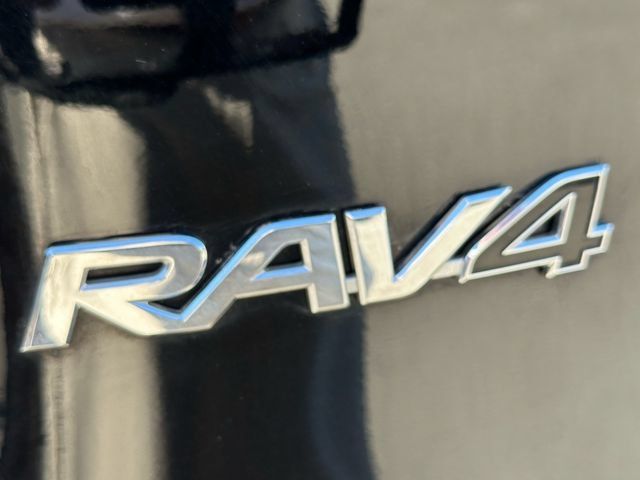 Certified 2025 Toyota RAV4 XLE AWD/4WD image 11