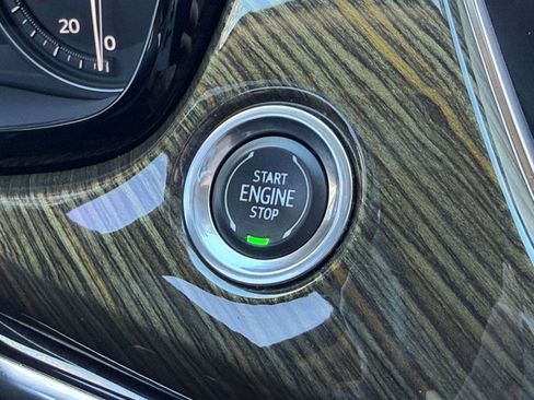 Used 2020 Cadillac XT6 Premium Luxury w/ Platinum Package image 30