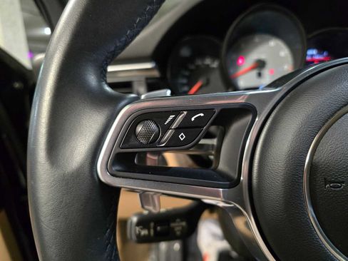 Used 2020 Porsche Macan S image 21