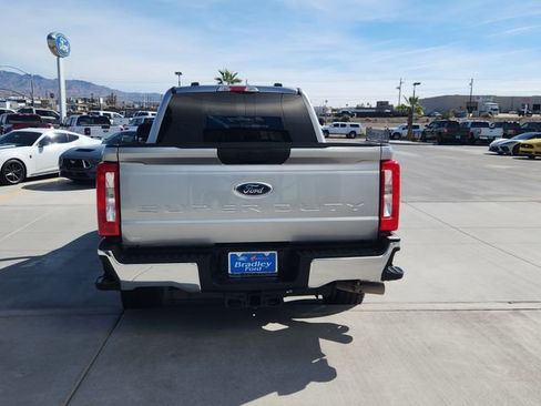 Used 2024 Ford F250 XLT w/ FX4 Off-Road Package image 6