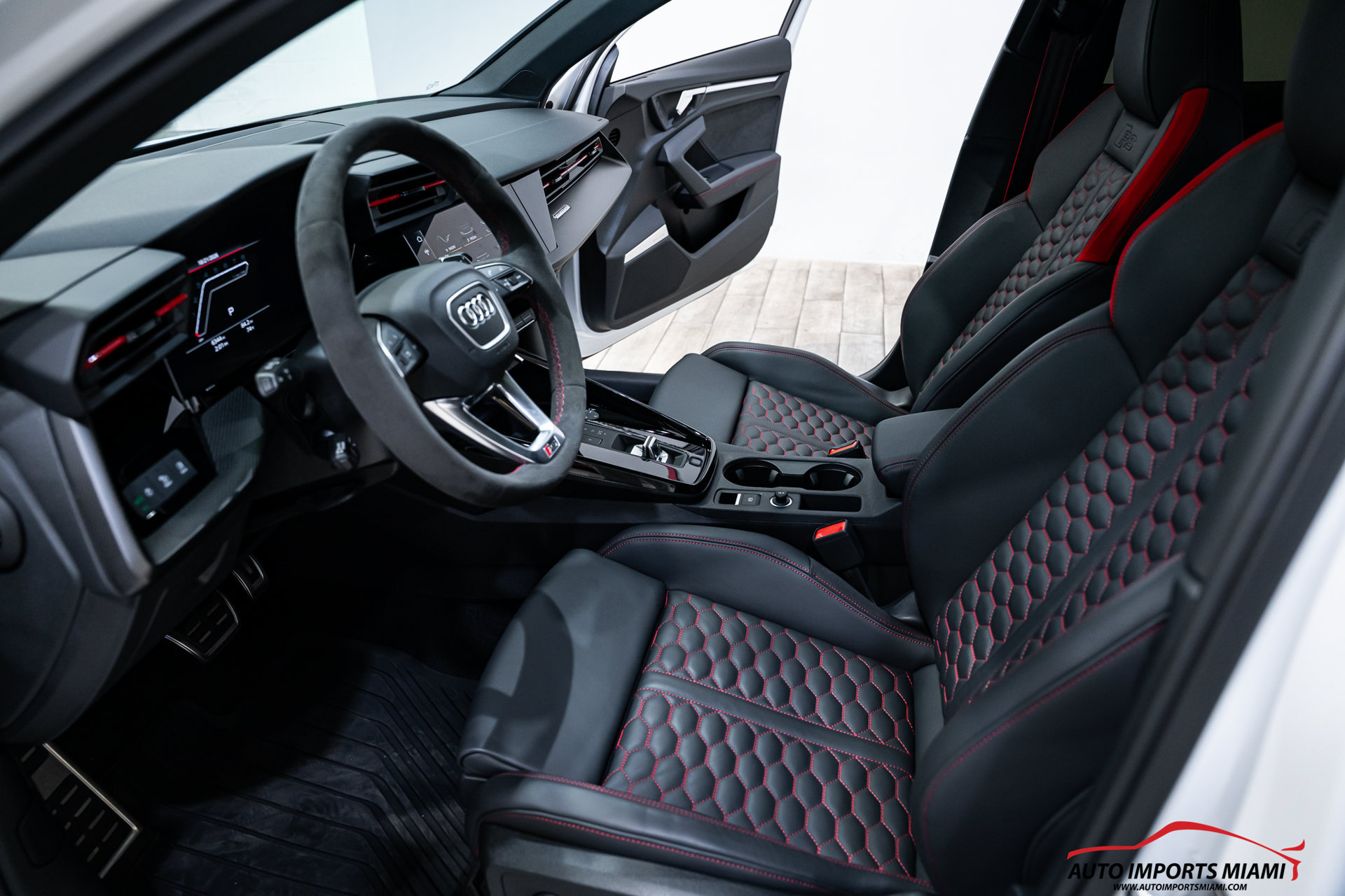 Used 2024 Audi RS 3 AWD/4WD image 42