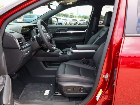 New 2027 GMC Terrain Elevation w/ Elevation Premium Package AWD/4WD image 7