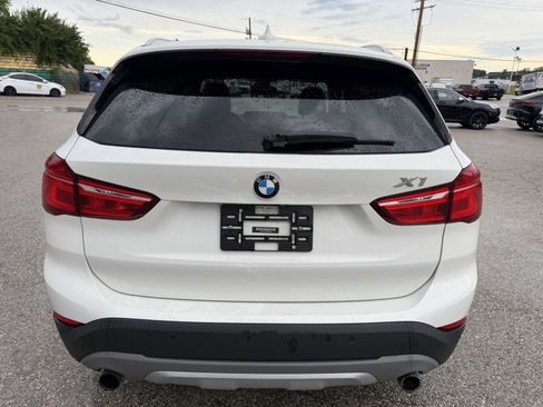Used 2017 BMW X1 xDrive28i AWD/4WD image 6