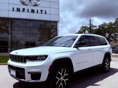 Used 2023 Jeep Grand Cherokee L Limited AWD/4WD image 1