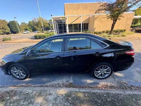 Used 2016 Toyota Camry SE FWD image 6