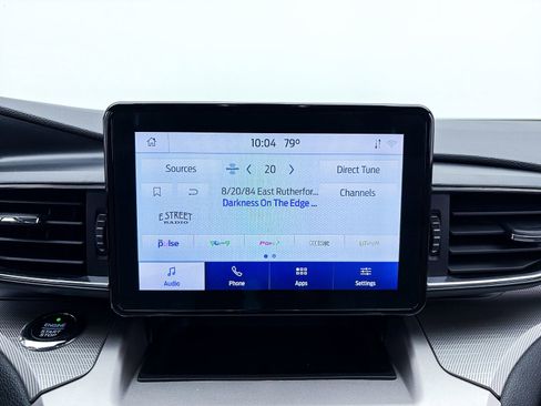 Used 2021 Ford Explorer XLT w/ Equipment Group 202A RWD image 17
