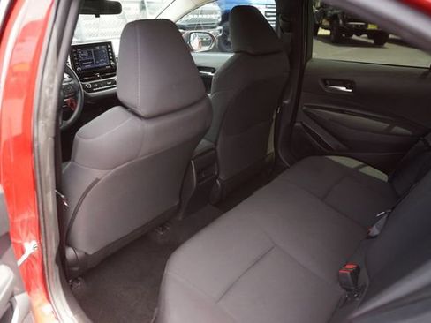 Used 2021 Toyota Corolla LE FWD image 11