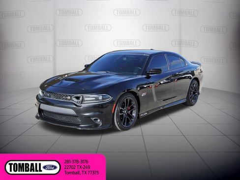 Used 2020 Dodge Charger Scat Pack w/ Plus Group RWD image 3