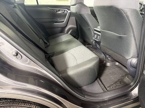 Used 2025 Toyota RAV4 XLE FWD image 16