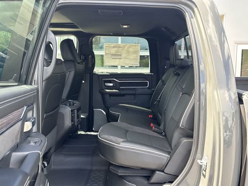 New 2026 RAM 3500 Laramie AWD/4WD image 11