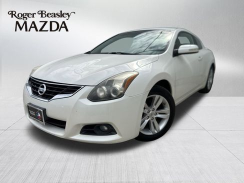 Used 2012 Nissan Altima 2.5 S w/ 2.5S Premium Pkg image 1