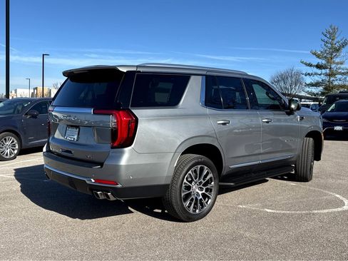 New 2026 GMC Yukon Denali w/ Advanced Technology Package image 2