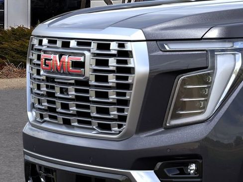 New 2026 GMC Yukon Denali AWD/4WD image 13