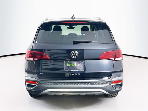Used 2024 Volkswagen Taos SE image 7