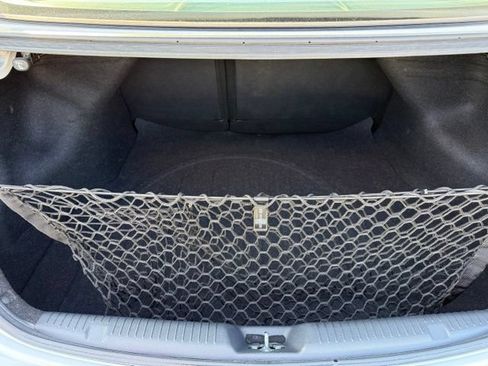 Used 2013 Hyundai Elantra GLS FWD image 28