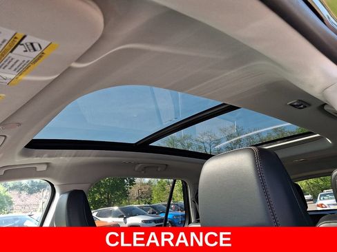 Used 2025 Lincoln Aviator AWD image 14