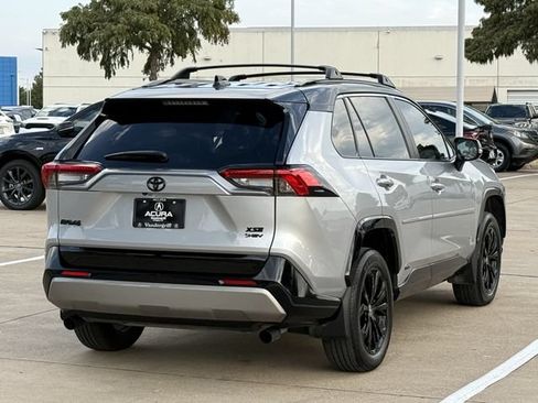 Used 2025 Toyota RAV4 XSE AWD/4WD image 4