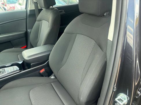 Used 2026 Kia Sportage LX FWD image 33