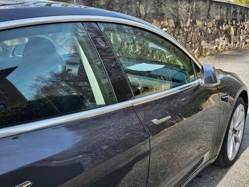 Used 2018 Tesla Model 3 Long Range image 19