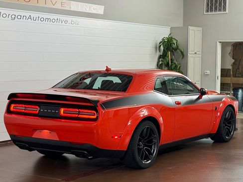 Used 2023 Dodge Challenger SRT Hellcat image 3