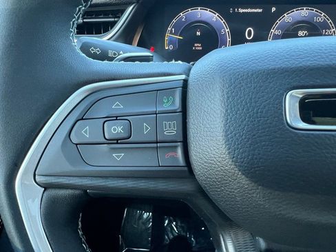 New 2025 Jeep Grand Cherokee L Altitude image 22