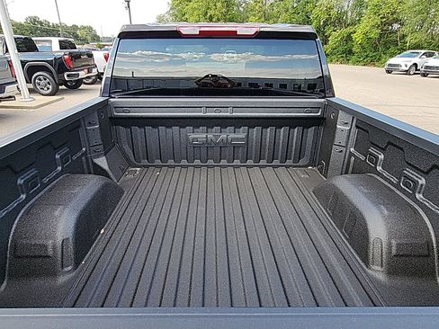 New 2026 GMC Sierra 1500 SLE AWD/4WD image 9