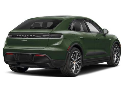 Used 2025 Porsche Macan Electric image 2