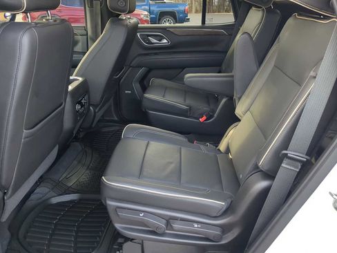 Used 2021 Chevrolet Tahoe Premier w/ Premium Package image 24