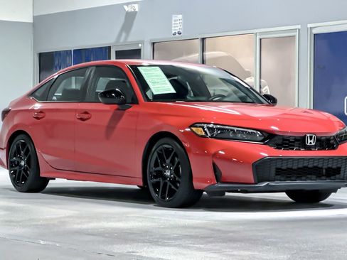 Used 2025 Honda Civic Sport image 7