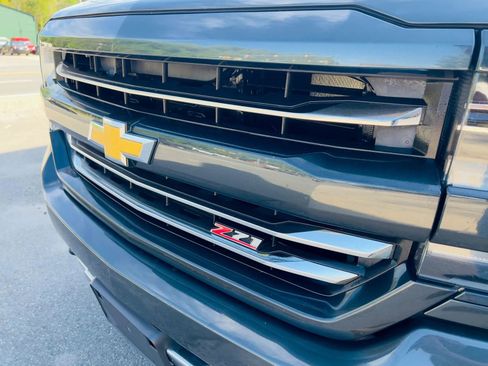 Used 2017 Chevrolet Silverado 1500 LTZ Z71 AWD/4WD image 38