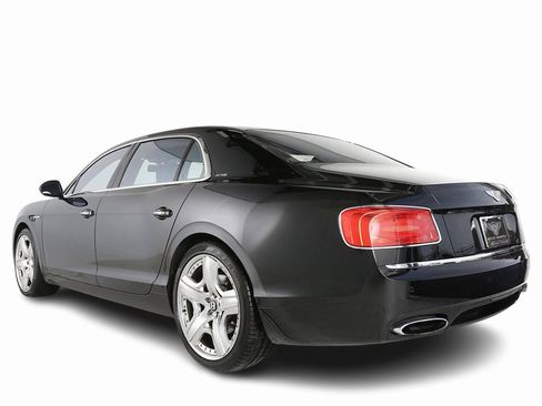 Used 2014 Bentley Flying Spur W12 image 3
