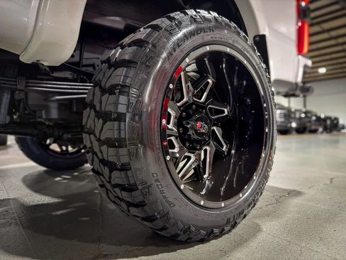 Used 2023 Ford F350 Limited w/ FX4 Off-Road Package AWD/4WD image 9