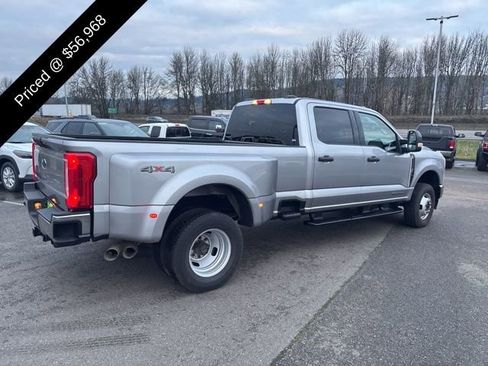 Used 2024 Ford F350 XLT image 4