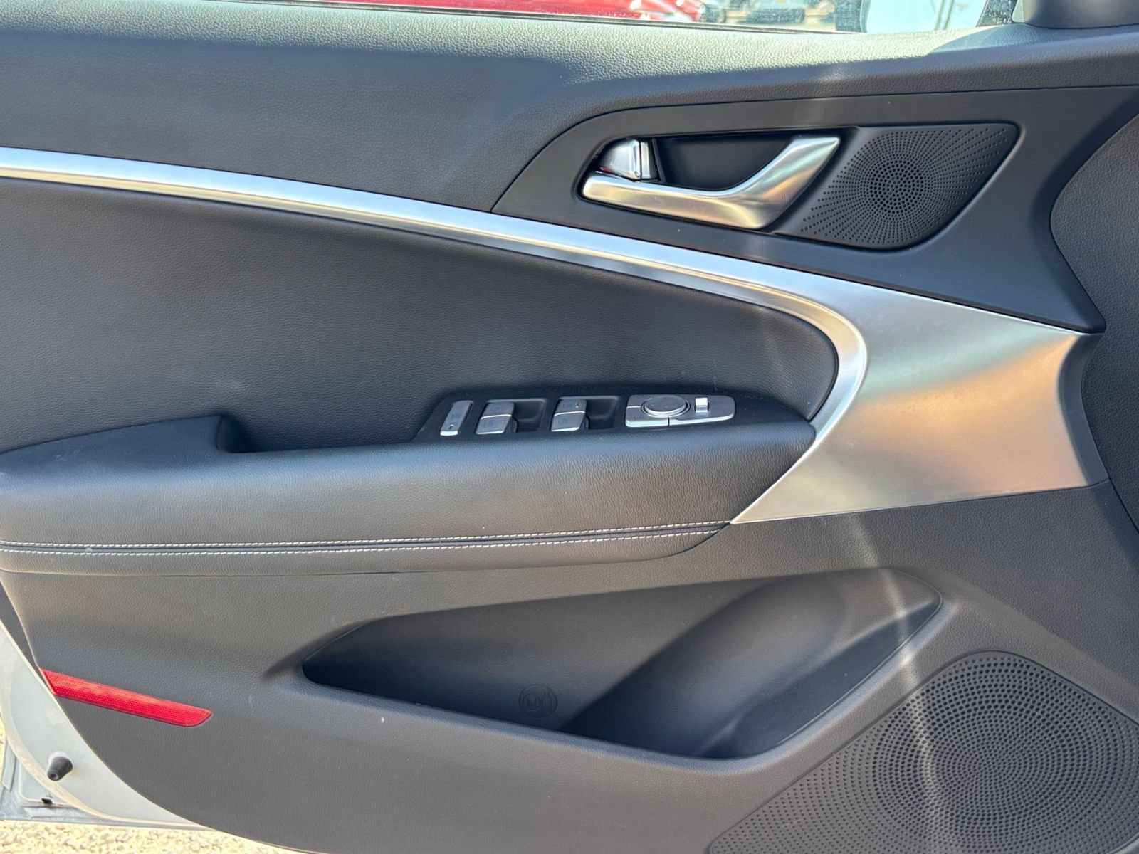 Used 2026 Genesis G70 2.5T RWD image 18