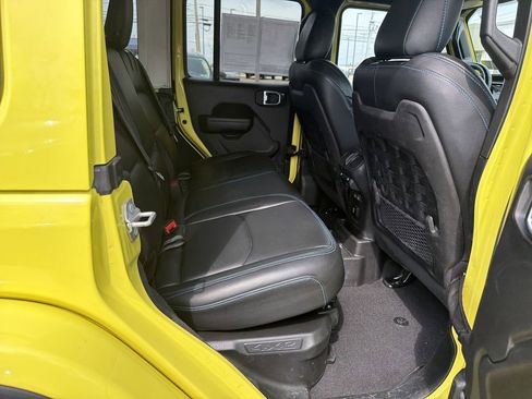 Used 2023 Jeep Wrangler Unlimited Rubicon 4xe w/ Dual Top Group AWD/4WD image 21
