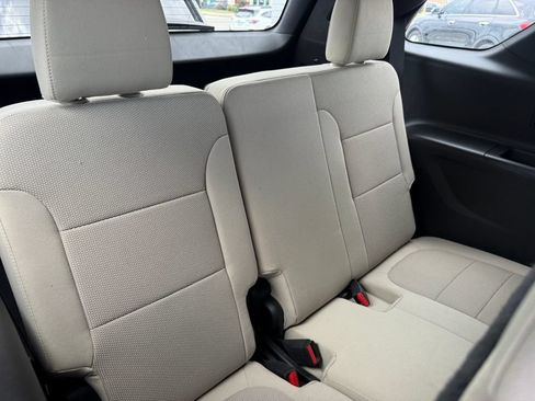 Used 2023 Chevrolet Traverse LS w/ LPO, Cargo Package AWD/4WD image 19