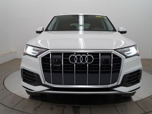 Used 2023 Audi Q7 2.0T Premium w/ Convenience Package AWD/4WD image 2