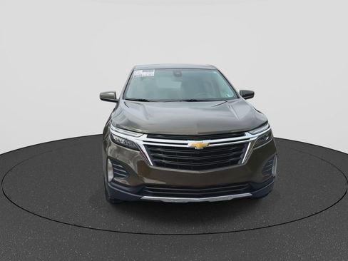Used 2023 Chevrolet Equinox LT image 3