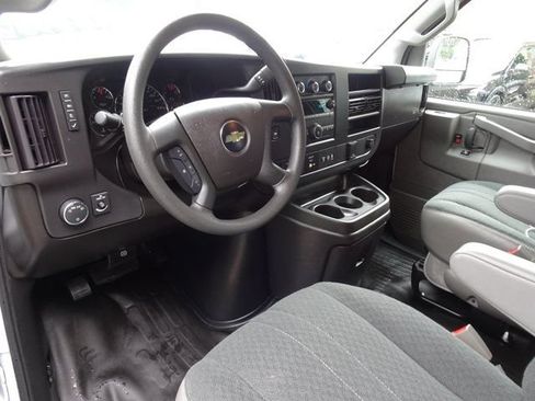 Used 2024 Chevrolet Express 2500 w/ Driver Convenience Package RWD image 12